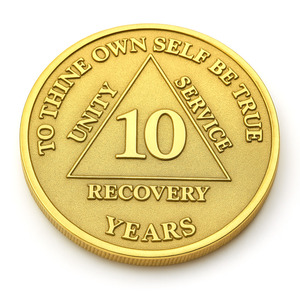 Regalos de recuerdo para años de recuperación: Monedas de sobriedad, medallones AA y fichas personalizados de metal chapado en oro, esmaltados y grabados, para aniversario. - Product Image 5