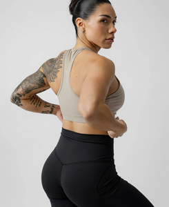 Women's Solid Color Racerback Sports Bra Medium Support Seamless Scoop <b>Neck</b> Breathable Adjustable Straps Removable <b>Pads</b> Fitness - Product Image 2