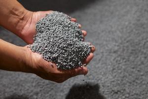 Résine LDPE écologique Granules blancs recyclés Couleur plastique de qualité injection pour les applications de film Commande avec emballage - Product Image 4