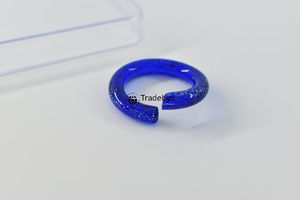 แหวนรัดผ้าเช็ดปากงานแต่งงานเรซิ่นสุดหรู ทำมือ คลาสสิก ทนทาน เป็นมิตรกับสิ่งแวดล้อม รูปทรงกลม ขนาด 2.5 ซม. ของตกแต่งโต๊ะอาหาร โดย Tradebyd - Product Image 4