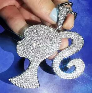 Pendentif Breloque Tête de Fille en Moissanite Véritable Ronde de 3,30 Carats, Plaqué Argent 925 - Product Image 4