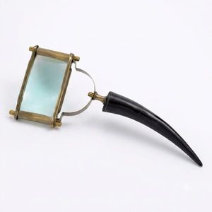 Loupe en corne naturelle et laiton antique |   Loupe de poche nautique |   Lunettes de lecture décoratives vintage pour le bureau et la maison - Product Image 1
