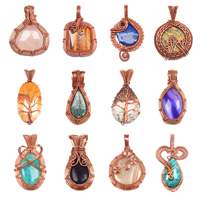 Vente en gros de bijoux tendance et à la mode, bijoux anciens, pendentifs en cristal enveloppés de fil de cuivre, bijoux artisanaux bohèmes chic faits à la main