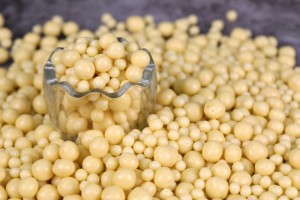 Wholesale Bulk Supplier Factory Direct Sale <b>Chocolate</b> OEM/ODM HALAL Banana Compound <b>Chocolate</b> Crispy Balls Cocoa Decorating Cake - Product Image 3