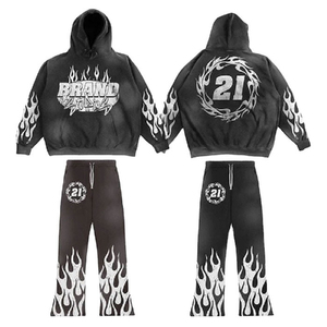 Conjunto Deportivo Personalizado Y2K Flame, Sudadera con Capucha Oversize con Estampado Gráfico, Pantalones Deportivos Anchos, Estilo Urbano Vintage Ecológico - Product Image 1