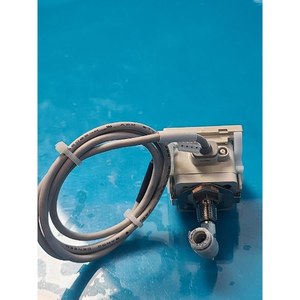 ISE40A-01-R-M SMC ใช้เป็นชิ้นส่วนอุปกรณ์เซมิคอนดักเตอร์รุ่นเก่า - Product Image 3