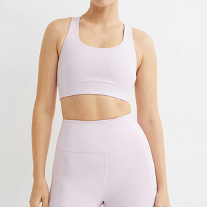 Women's Light <b>Purple</b> Racerback Sports Bra Scoop Neck Seamless Medium Support Yoga Workout <b>Top</b> Solid Color Cut-Out Style - Product Image 3