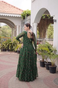 NUEVO LANZAMIENTO: VESTIDO DE PATCHWORK EN TELA FUIX GEORGETTE, COMPLETAMENTE CONFECCIONADO, AJUSTABLE HASTA LA TALLA 44 - Product Image 2