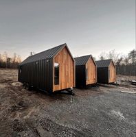 Mini-maison de luxe sur roues avec finition bois, cabane mobile préfabriquée en acier pour jardin, maison préfabriquée mobile, structure en acier, mini-maison pod