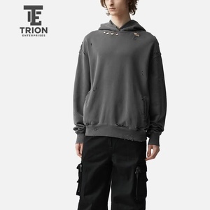 เสื้อฮู้ดดี้ผู้ชายคุณภาพพรีเมียม ดีไซน์ขาดๆ ระบายอากาศ แห้งเร็ว ผ้าฝ้าย 100% สวมใส่สบายในฤดูหนาว ลายเรียบ สีและโลโก้ปรับแต่งได้ - Product Image 4