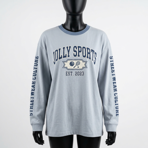 Camiseta de manga larga para mujer, algodón jersey premium, tacto suave, azul cielo, logo serigrafiado en la parte delantera y en la manga, cuello cómodo. - Product Image 4