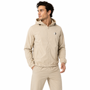 Veste coupe-vent durable offrant un confort léger, une mobilité flexible et une protection fiable pour les activités de plein air et les occasions décontractées. - Product Image 1
