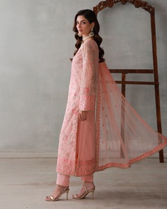 Salwar Kameez de haute qualité pour femmes de 598 WS INTERNATIONAL, idéal pour les occasions de fête et de plage - Matière viscose, évacuation de l'humidité, séchage rapide, protection solaire - Product Image 3