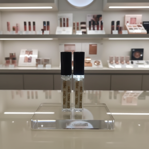 NOUVEAU Tube de brillant à lèvres LED avec bouchon à vis, capacité 6,5 ml, en plastique, logo et couleur personnalisables - Product Image 6