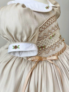 Vestido Mini de Primavera para Niñas, Diseño Chic, Transpirable y Lavable, con Cuello Peter Pan, Mangas Abullonadas y Estampado a Cuadros de Algodón - Product Image 3