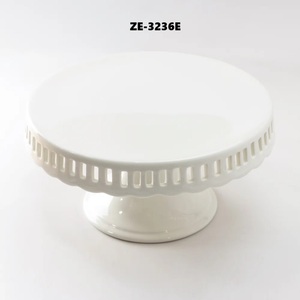 Support à gâteau en métal fait main, présentoir à gâteau moderne pour les entreprises de restauration, collection de supports à gâteau en métal pour anniversaires et mariages - Product Image 2