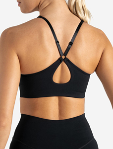 Ensemble de yoga 2 pièces noir pour femme, short taille haute et crop top dos nageur col en V profond, sans couture, en Spandex et Polyester, anti-transpiration, 160 g - Product Image 4