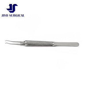 Pinces chirurgicales oculaires professionnelles Colibri 4 1/8 po avec précision de 0,12 mm, embouts à 1×2 dents orientés à 45 degrés et manche rond - Product Image 1