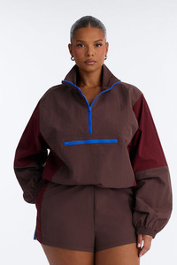 Ensemble de veste coupe-vent et short pour femmes de qualité supérieure, léger, 2 pièces, tenue de sport pour la course à pied, la salle de sport et la remise en forme - Product Image 1