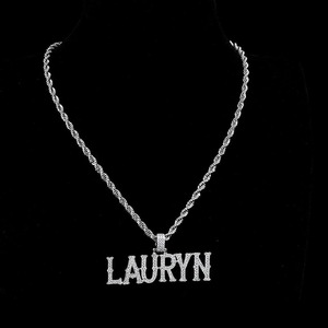 Pendentif personnalisé avec nom serti de pierres CZ, or rose, collier hip-hop pour femme, disponible en ligne en Inde - Product Image 3