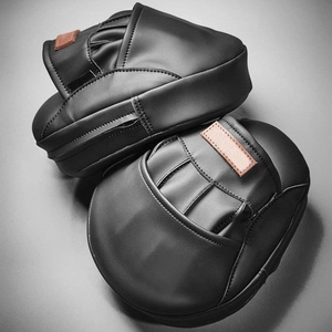 Prix d'usine, logo personnalisé, vente en gros de mitaines de cible de mise au point de boxe en cuir véritable, coussinets de mise au point unisexes pour les combats de MMA OEM - Product Image 2