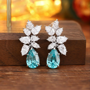 Pendientes de Plata con Diamantes para Mujer, Corte Pera, Lágrima Azul, Joyería Clásica para Boda - Product Image 1