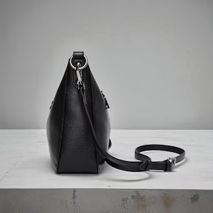 Sac à main en cuir véritable pour femme – Sac à bandoulière minimaliste en cuir de vachette – Sac à main élégant pour tous les jours. - Product Image 2