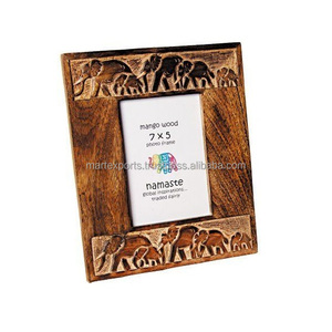 Cadre photo en bois rustique fait main et personnalisable, décoration murale style ferme en bois naturel, pour afficher les souvenirs de famille, cadeau - Product Image 1