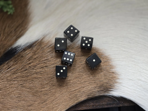 One Medieval Horn Die: Handcrafted <b>Gambling</b> Dice - Product Image 3