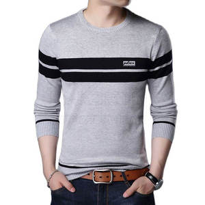 Pull en maille gris rayé à col rond pour homme Aviex, coupe ajustée, style décontracté automne, avec logo imprimé sur le devant - Product Image 1