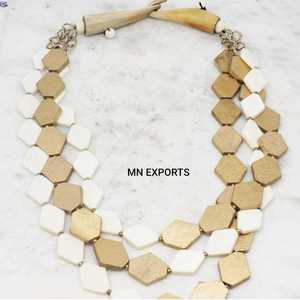 Natural Wood Durable <b>Square</b> Handicraft Handmade Beads Necklace Modern Classic Design for Girls Parties Use by MN EXPORTS - Product Image 4
