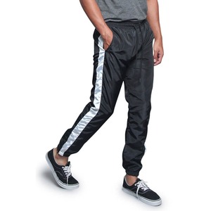 Pantalon cargo en polyester noir vierge personnalisé pour homme avec boutons-pression latéraux – Vente en gros - Product Image 5