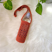 Cintre pour bouteille en crochet en gros indien Cintre pour bouteille en tricot multicolore Sangle pour bouteille d'eau en croix avec un style différent