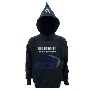 Sweatshirt con capucha Skull Hoodie con espadas cruzadas, diseño moderno impreso en la parte delantera y trasera, unisex, negro, estilo streetwear. - Product Image 1