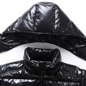 Veste d'hiver rembourrée noire à logo personnalisé pour homme, style designer, pour l'extérieur, en duvet, vente en gros - Product Image 3