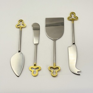 ชุดอุปกรณ์ชีสโลหะทำมือสีเงิน พร้อมด้ามจับโลหะสีทอง ดีไซน์หรูหราทันสมัย มีดสำหรับใช้บนโต๊ะอาหาร - Product Image 2