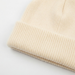 Bonnet en tricot camouflage personnalisé à faible MOQ, 100 % acrylique, unisexe, pour l'hiver, coloré, tendance, avec logo OEM - Product Image 5