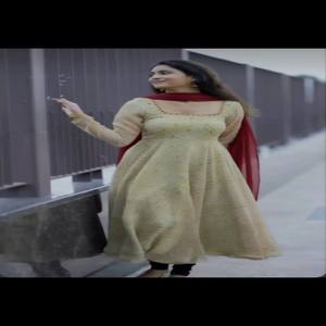 Traje Tradicional VASTRA COTTAGE Georgette con Bordado a Mano en la Parte Delantera, Completamente Forrado, Elegante, Festivo y Étnico - Product Image 3