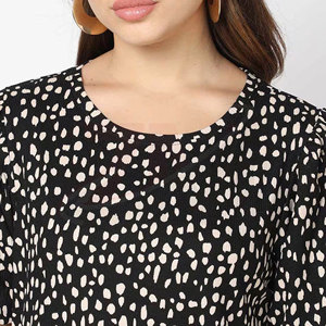 T-shirt imprimé pour femme en tissu doux, vêtement décontracté pour l'été, mode et confort quotidien, imprimé tendance pour femme - Product Image 5