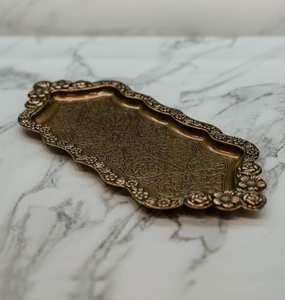 Plateau de service en laiton de style vintage pour la décoration de la maison, les cadeaux, les fêtes et les célébrations, avec surface martelée à la main et un look royal - Product Image 2