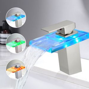 Rubinetto Monocomando per Lavabo Bagno con Luce LED, Cascata a 3 Colori Variabili, Bocca in Vetro, Miscelatore Acqua Calda e Fredda, per Doccia e Vasca - Product Image 4