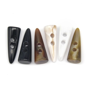 Puntas de Cuerno Negro de Búfalo 100% Naturales, Hechas a Mano y Personalizadas, para Prendas y Otros Usos, de la India. - Product Image 1