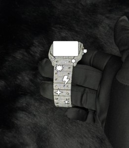 Montre mécanique automatique de luxe en acier inoxydable avec cadran en verre brillant et mouvement japonais, ornée de moissanite VVS en gros - Product Image 6