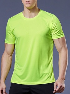 Outfitize International - Camiseta para Hombre al por Mayor, Corte Ajustado, Diseño de Dobladillo Curvo, Logotipo Personalizado, Ropa de Marca, Venta al por Mayor - Product Image 3