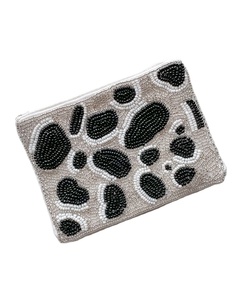 Monedero de Hiba Enterprises bordado hecho a mano con estampado de vaca y cuentas negras y plateadas con detalles y hermoso acabado - Product Image 1