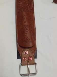 Vente en gros d'une sangle de selle Western très vendue Attache Cinch Outillage floral Tressage blanc Design Cheval en cuir de haute qualité - Product Image 2