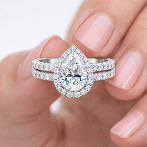 IGI Certified 1ct Pear Shape Lab Grown Diamond <b>Ring</b> Jewelry <b>Set</b> for Women 14K Solid <b>Gold</b> India - Product Image 5