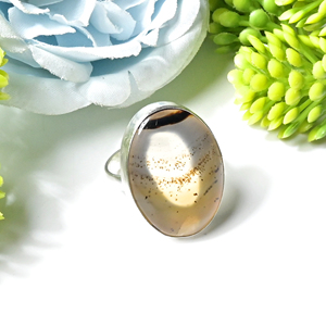 Bague Statement Vintage pour Femme en Agate du Montana, Plaqué Argent Oxydé Fait Main, Sertie de Pierre de Lune Arc-en-ciel - Product Image 2