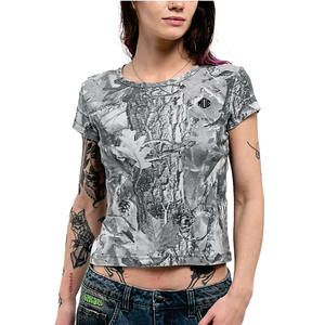 Camiseta corta de moda para mujer con estampado de camuflaje, manga corta, ajustada, informal, estilo urbano, ligera, para verano. - Product Image 1