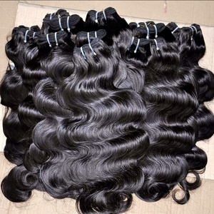 Extensiones de Cabello Humano Liso de Buena Calidad, Provenientes de Templos Indios, con Cutícula Alineada, Cabello Virgen y Base Gruesa - Product Image 4
